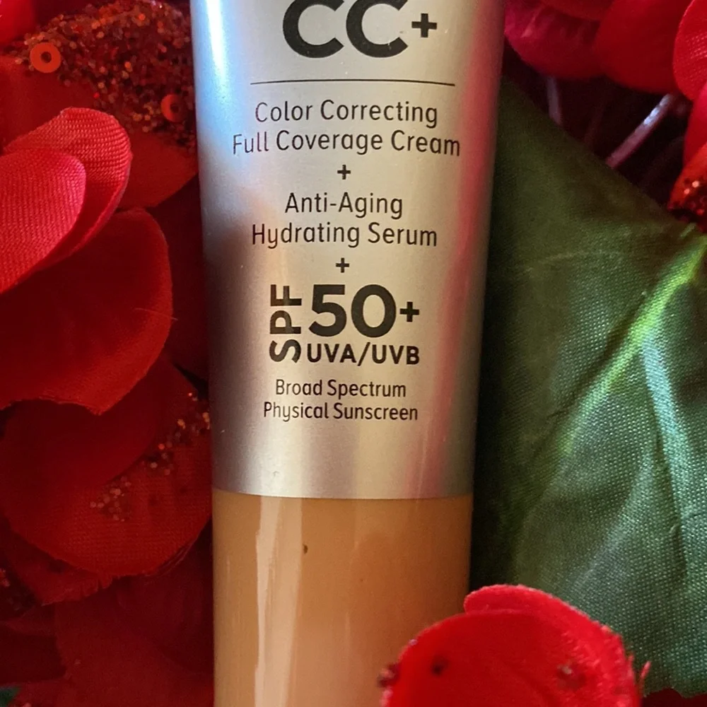 Last One! It Cosmetics CC+ Cream Neutral Medium - Picture 6 of 6